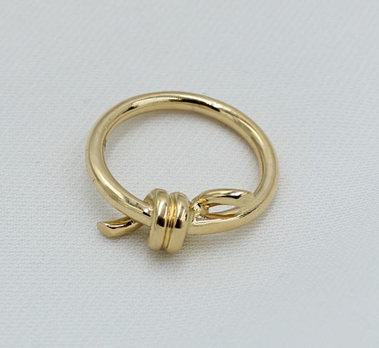18k gold love knot ring