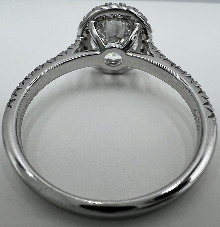 Round-lab-diamond-ring-halo-pave-011