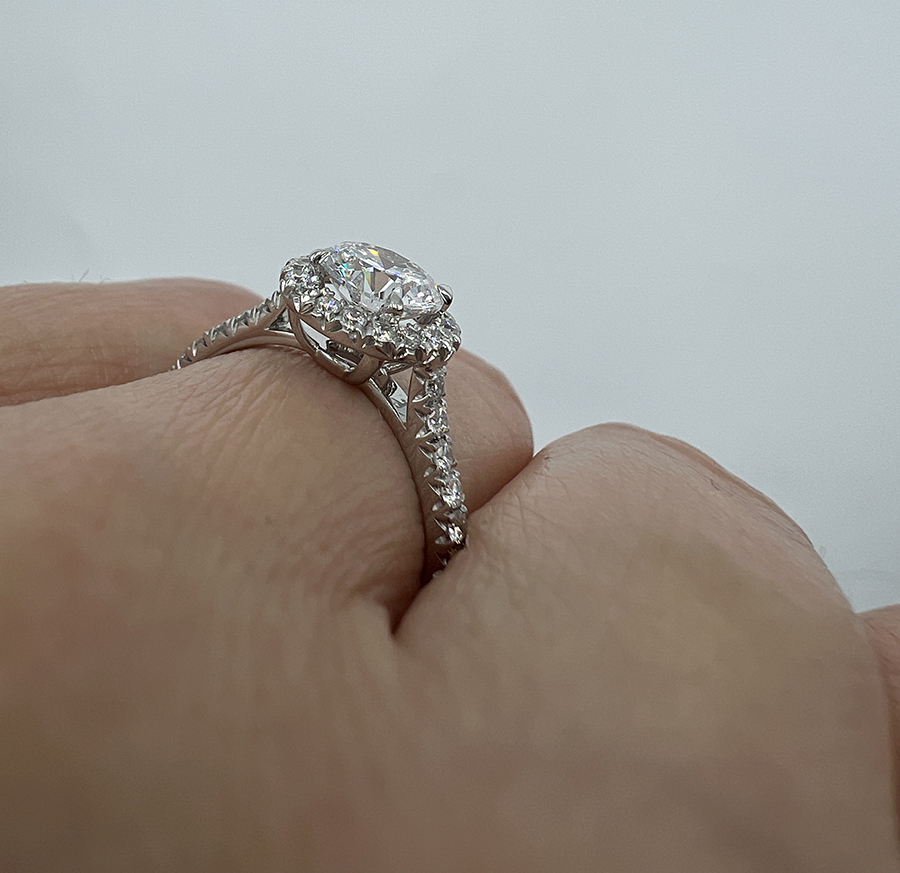 Round-lab-diamond-ring-halo-pave-013