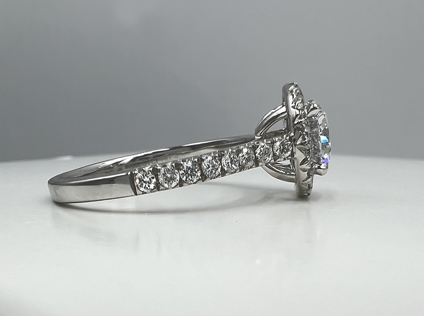 Round-lab-diamond-ring-halo-pave-09
