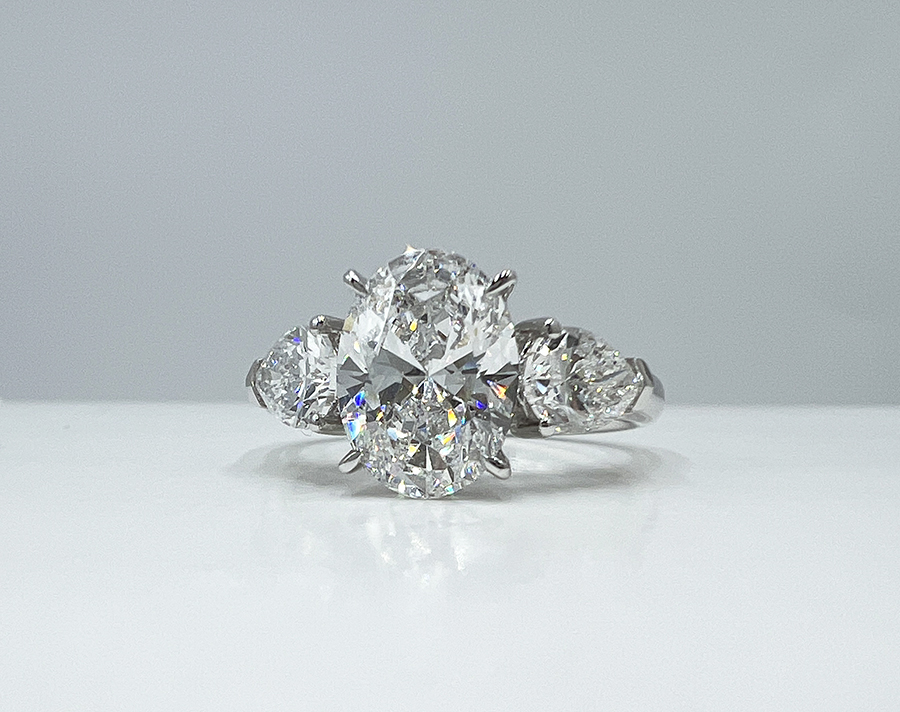 oval-trilogy-lab-diamond-ring-0 Oval Three stoneLab Diamond Ring