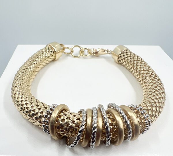 18k gold bracelet mesh design