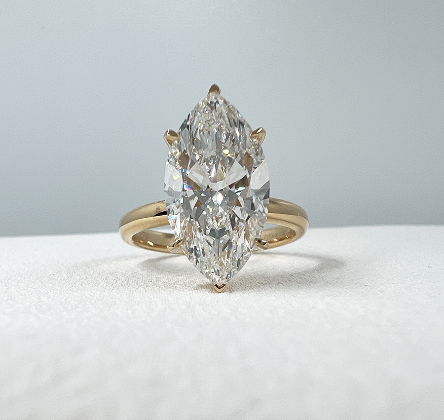 marquise-engagement-ring-gold-010 Marquise engagement ring gold in 18K yellow gold