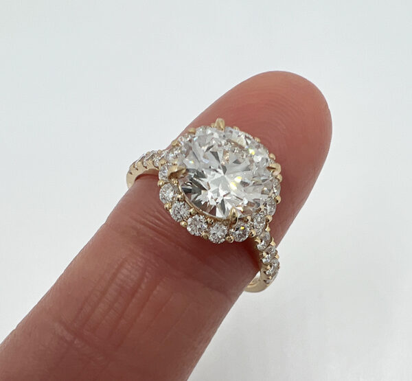 2-carat-round-lab-diamond-ring