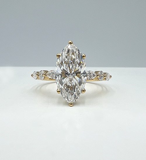 2 Carat Marquise Diamond Ring in 18K Yellow Gold
