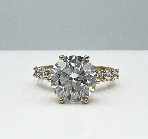 3-carat-round-lab-grown-diamond-ring