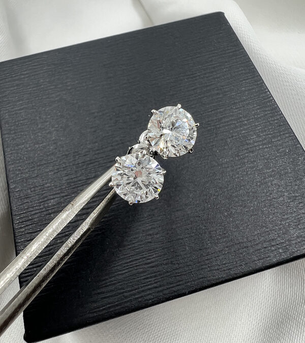 lab-diamond-earrings