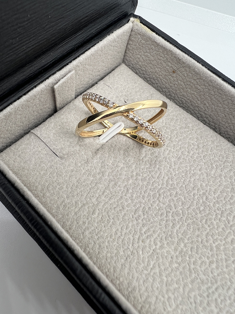 18K-solid-gold-cross-ring-04