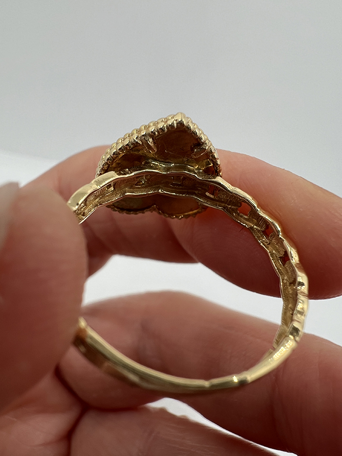18k-gold-heart-ring-03