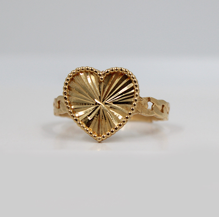 18k-gold-heart-ring-06 18k-gold-heart-ring