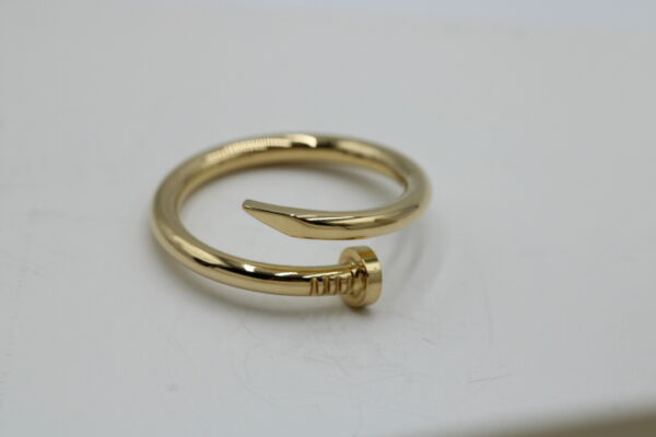 nail-ring-18k-gold-0