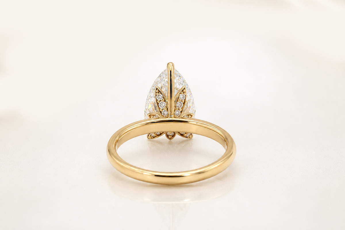 3-carat-pear-lab-diamond-ring-02