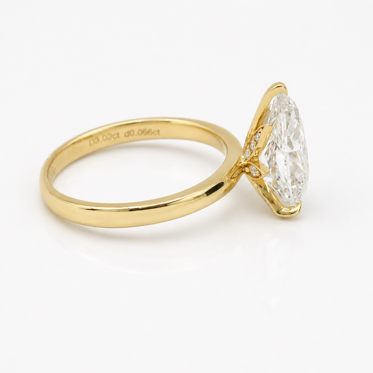 3-carat-pear-lab-diamond-ring-03