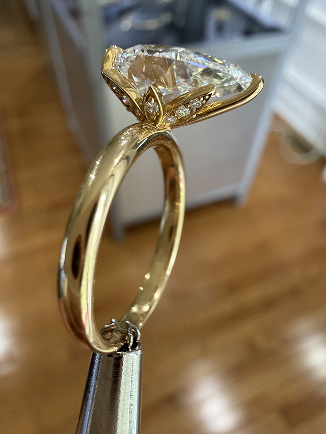pear-lab-diamond-engagement-ring-02