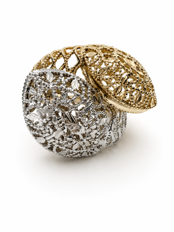18K-two-tone-gold-filigree-statement-ring