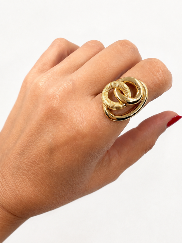 Infinity-Knot-18K-Gold-Statement-Ring