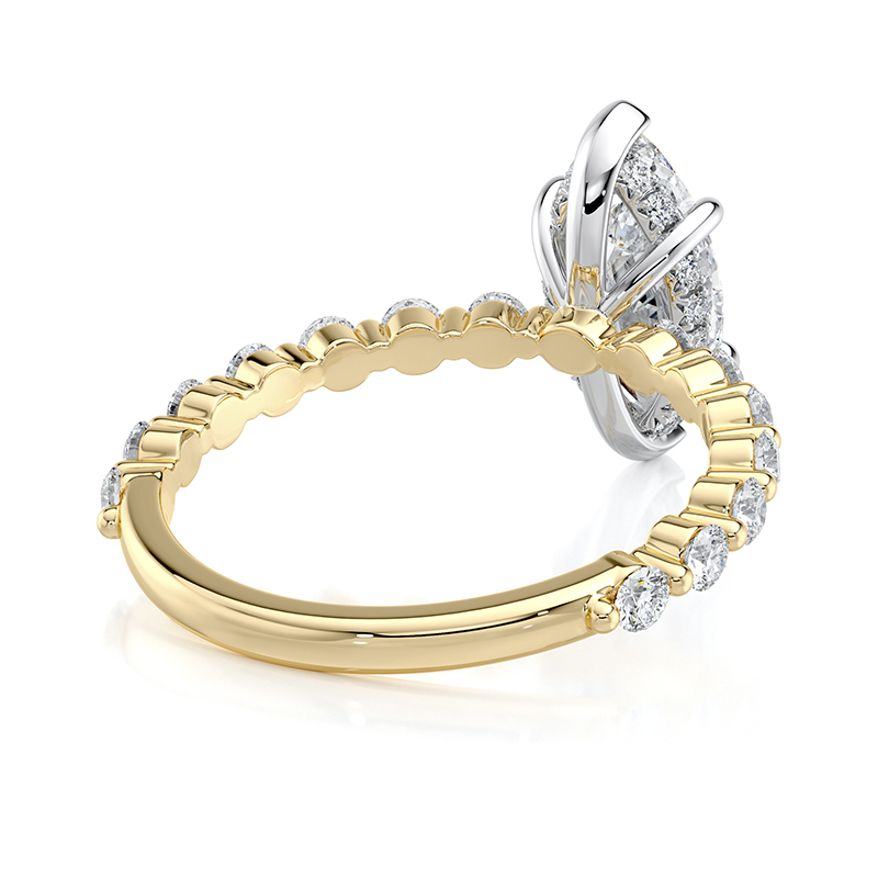 marquise-diamond-engagement-ring-with-side-stones-05