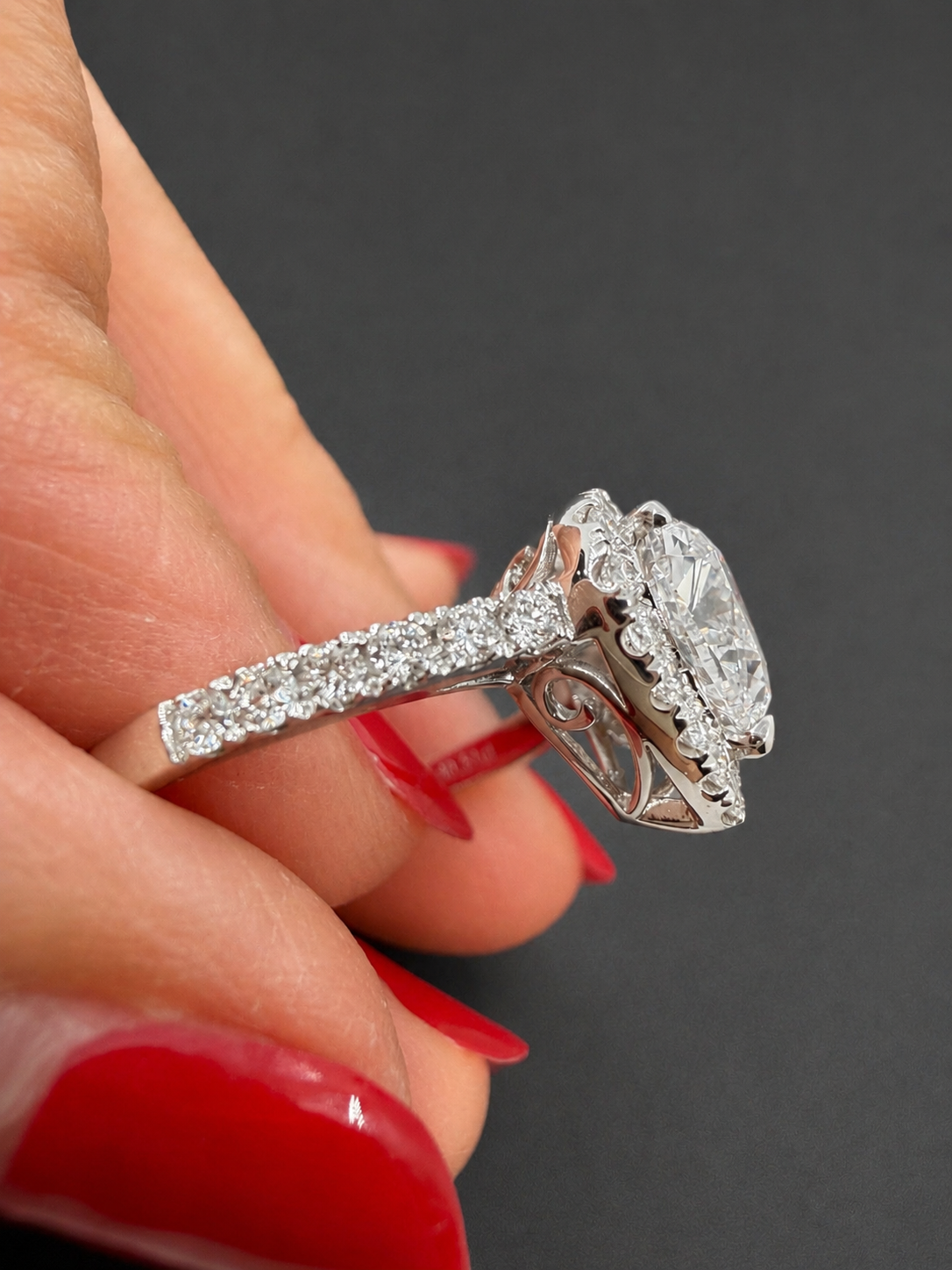 1.51-CT-Heart-Diamond-Halo-Ring-09