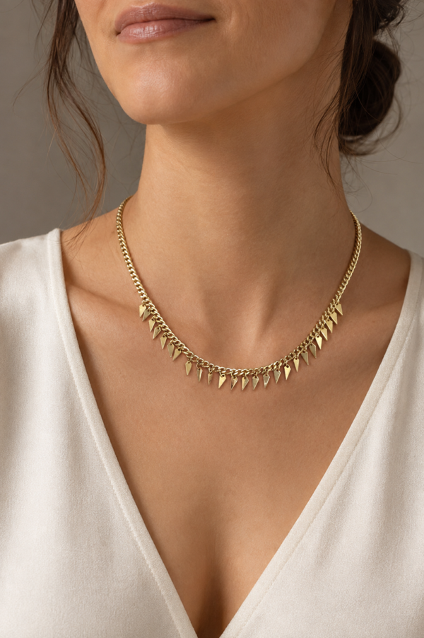 18 karat gold kite charms necklace