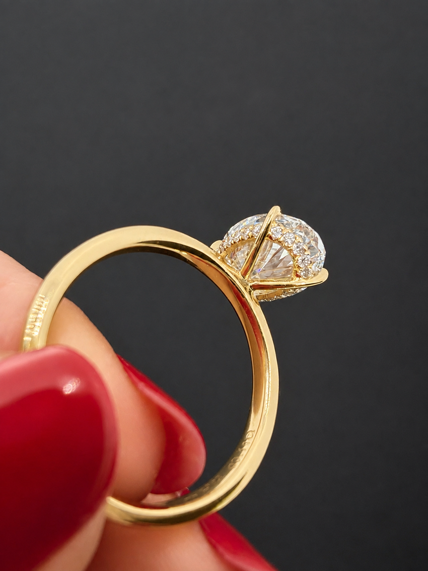 3-carat-oval-lab-diamond-solitaire-ring-with-hidden-halo-02