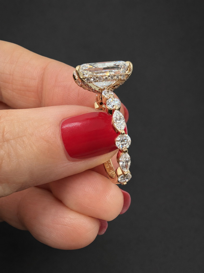 3-carat-radiant-cut-lab-grown-diamond-ring-01