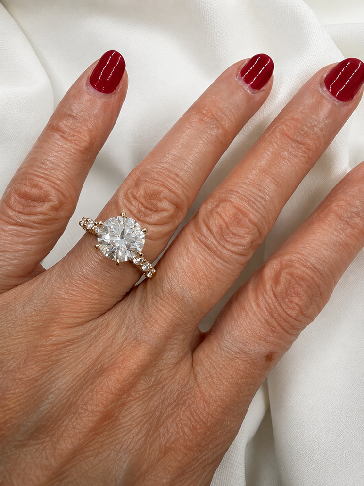 3-carat-round-lab-diaomnd-ring-07