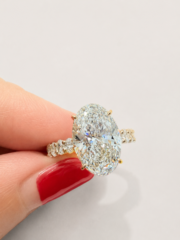 oval-3.5-carat-diamond-ring-with-oval-pave-band