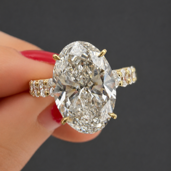 oval-3.5-carat-diamond-ring