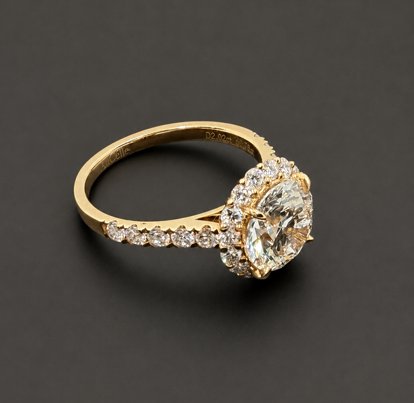 round-halo-engagement-ring-with-pavé-band-02