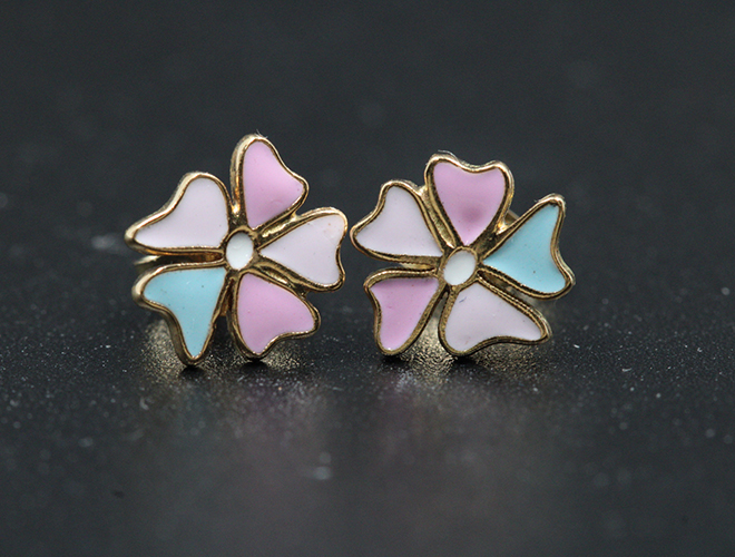 18k-gold-baby-earrings-screw-back-0