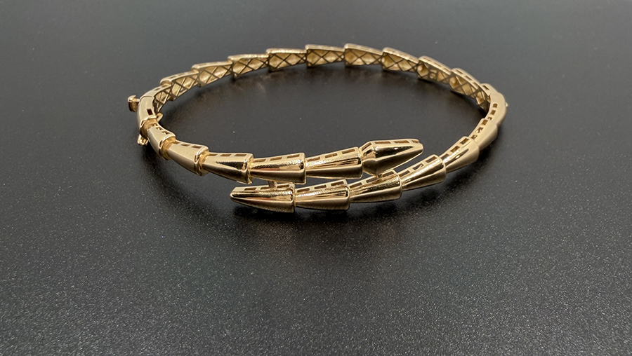 18k-gold-snake-bangle-0