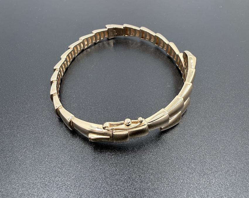 18k-gold-snake-serpentine-bangle-07
