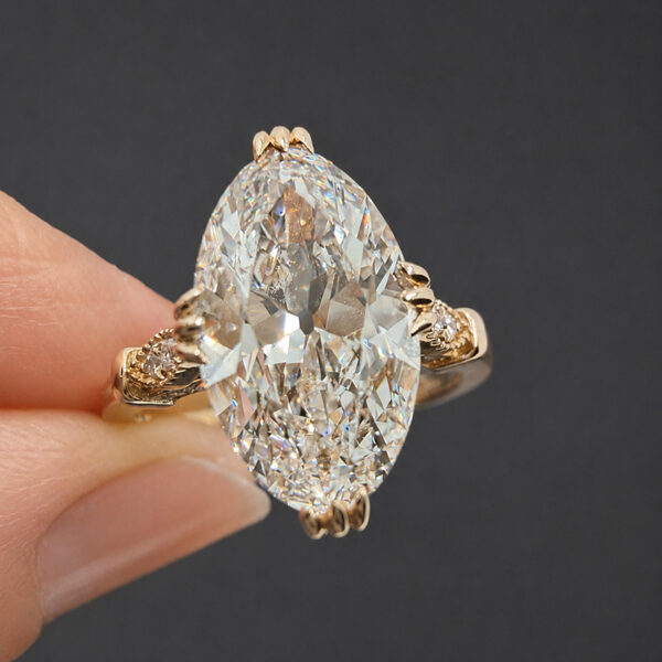 moval-engagement-ring-3ct