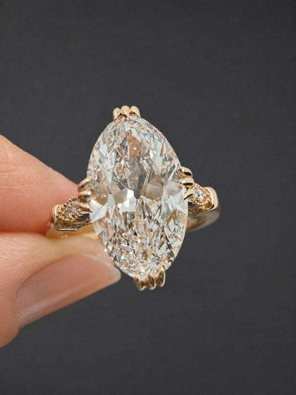 moval-engagement-ring-3ct