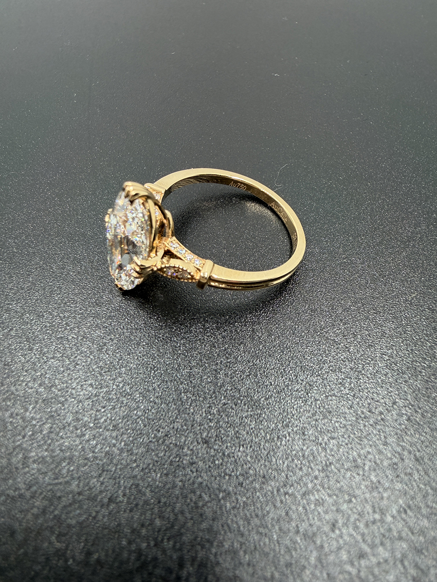 moval-engagement-ring-3ct-04