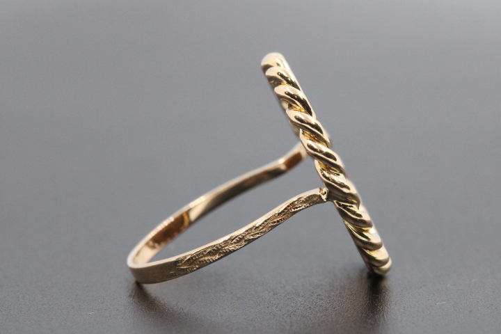 lira-ring-18k-01