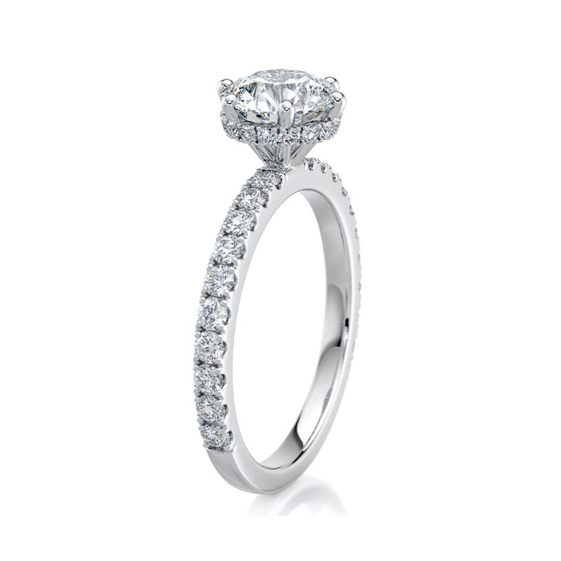 round-diamond-ring-under-halo-and-pave-band-02