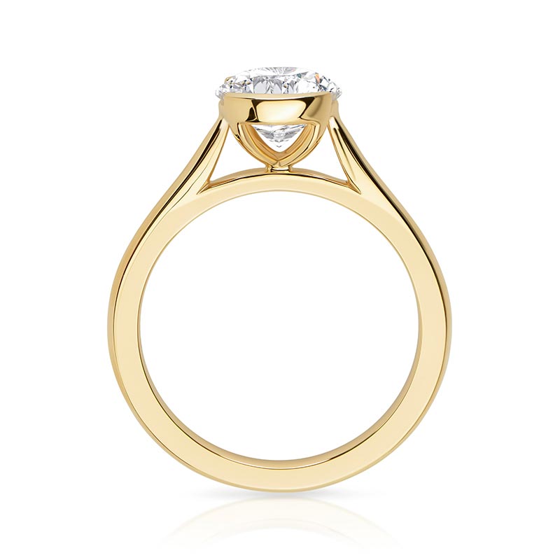 round-lab-diamond-half-bezel-18k-yellow-gold-01