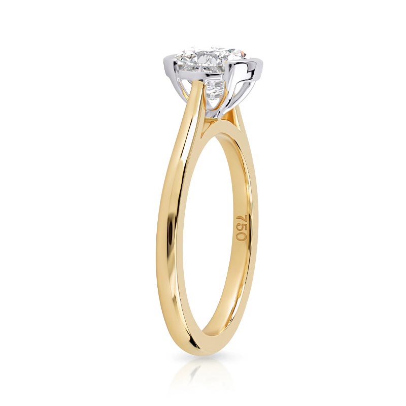 round-lab-diamond-half-bezel-18k-yellow-gold-06