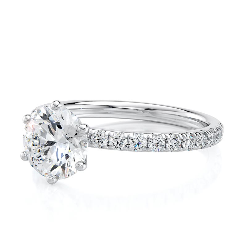 round-lab-diamond-ring-with-pave-band-04
