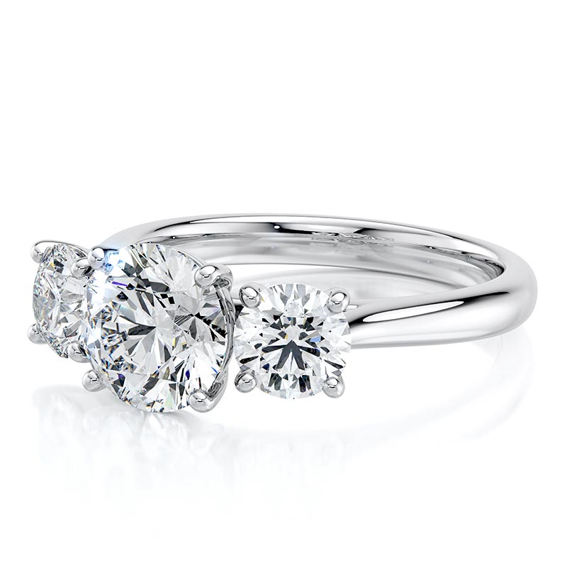 round-lab-diamond-three-stone-engagement-ring-18k-white-gold-04